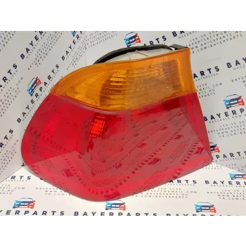 BMW E46 sedan bal hátsó gyári sárga indexes lámpa