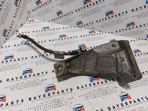 BMW E46 318d 320d M47 M47N 136le 150le jobb motortartó bak konzol