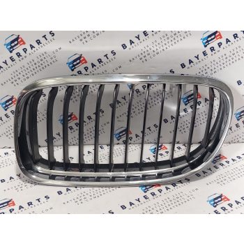 BMW E90 E91 LCI sedan touring gyári bal első króm vese hűtőrács   BMW E90 E91 LCI sedan touring gyári bal első króm vese hűtőrács
