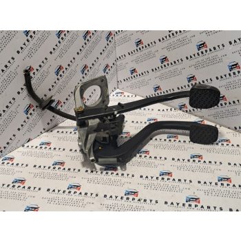   BMW E46 manuális  váltós pedál fékpedál kuplung konzol pedálsor