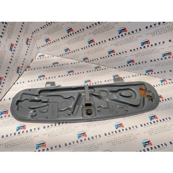 BMW E46 gyári szerszámkészlet szerszám tartó - üres BMW E46 gyári szerszámkészlet szerszám tartó - üres