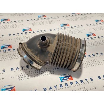 BMW E81 E87 E90 116i 316i N45 N45N gumikönyök levegőcső levegő könyök cső   BMW E81 E87 E90 116i 316i N45 N45N gumikönyök levegőcső levegő könyök cső