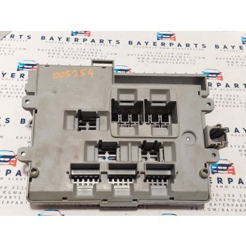 BMW E87 E90 E91 E92 E93 biztosítéktábla biztosíték tábla   BMW E87 E90 E91 E92 E93 biztosítéktábla biztosíték tábla