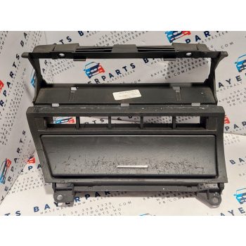 BMW E46 középső tároló konzol középkonzol hamutartó tartó   BMW E46 középső tároló konzol középkonzol hamutartó tartó