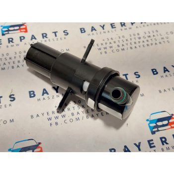 BMW E81 E82 E87 E88  X3 első gyári új lámpamosó fényszórómosó spriccni fúvóka ház   BMW E81 E82 E87 E88  X3 első gyári új lámpamosó fényszórómosó spriccni fúvóka ház