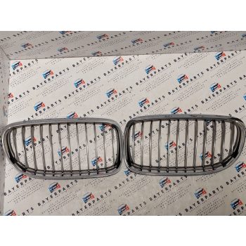 BMW E90 E91 LCI sedan touring gyári első króm vese hűtőrács pár   BMW E90 E91 LCI sedan touring gyári első króm vese hűtőrács pár