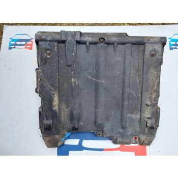 BMW E46 325xi 330xi xi motor alatti alsó középső burkolat páncél haslemez haspáncél   BMW E46 325xi 330xi xi motor alatti alsó középső burkolat páncél haslemez haspáncél