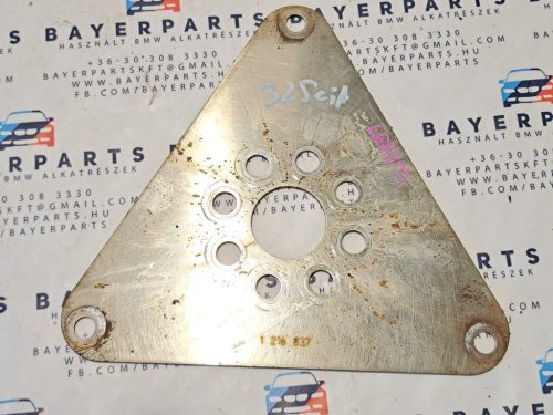 BMW E36 E46 E34 E39 E60 E38 E65 X3 X5 Z3 Z4 320i 323i 325i 328i 330i stb M50 M52 M54 motor automata váltó közti lemez alátét közdarab háromszög