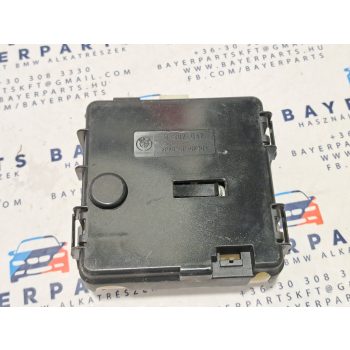 BMW E46 kis biztosítéktábla pozitív kábel biztosíték doboz   BMW E46 kis biztosítéktábla pozitív kábel biztosíték doboz