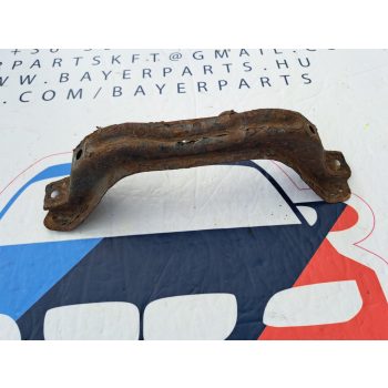 BMW E36 alsó merevítő - kardán elszabadulás gátló BMW E36 alsó merevítő - kardán elszabadulás gátló
