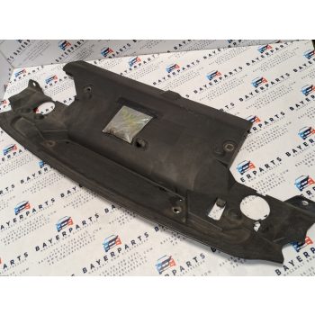   BMW E36 316i 318i 325tds hűtő feletti borítás motorburkolat légbeömlő
