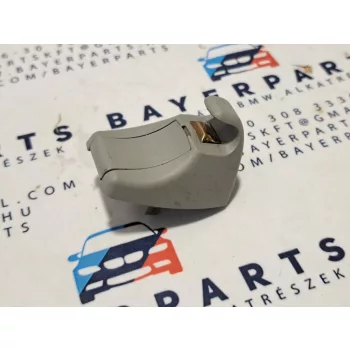   BMW E81 E82 E87 F45 F46 E92 F30 F31 F34 F35 F80 F32 F36 F82 E60 F10 F06 F13 F01X1 X3 X4 X5 X6 sedan touring szürke napellenző rögzítő tartó fül konzol tetőkárpit