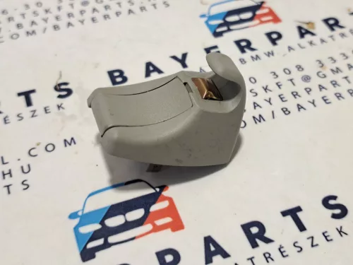 BMW E81 E82 E87 F45 F46 E92 F30 F31 F34 F35 F80 F32 F36 F82 E60 F10 F06 F13 F01X1 X3 X4 X5 X6 sedan touring szürke napellenző rögzítő tartó fül konzol tetőkárpit