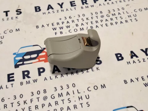 BMW E81 E82 E87 F45 F46 E92 F30 F31 F34 F35 F80 F32 F36 F82 E60 F10 F06 F13 F01X1 X3 X4 X5 X6 sedan touring szürke napellenző rögzítő tartó fül konzol tetőkárpit
