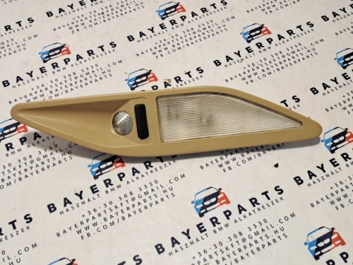 BMW E39 sedan bézs jobb hátsó térképolvasós olvasó lámpa beltér világítás