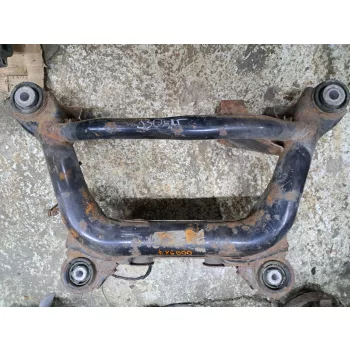   BMW E46 316i 318i 320i 323i 325i 328i 330i 325xi 330xi hátsó benzines bölcső diffi keret - automata