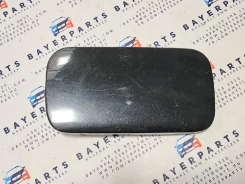 BMW E39 sedan touring fekete tank fedél ajtó sapka tankfedél