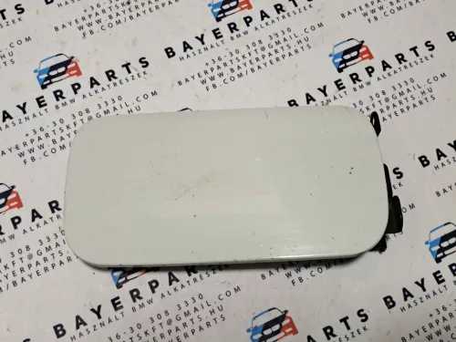 BMW E39 sedan touring fehér tank fedél ajtó sapka tankfedél