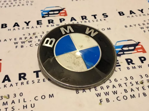 Bmw E46 E90 F30 stb. 74mm bontott hátsó embléma - kopott