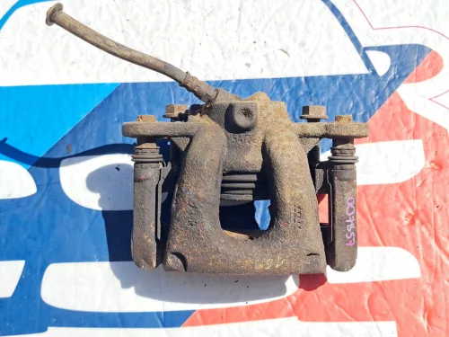 BMW E81 E82 E87 E88 116d 116i 118i 120i 118d 54/22 bal első féknyereg fék nyereg konzol