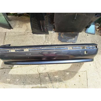 BMW E39 sedan fekete hátsó lökhárító - sérült 