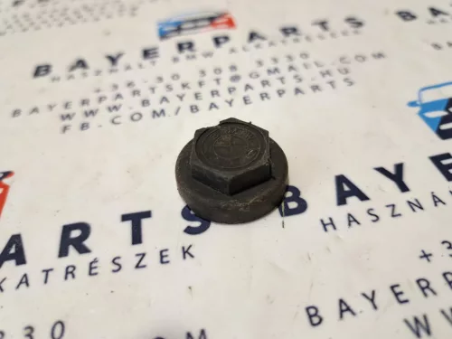 BMW E30 E36 E46 E34 E39 E60 E32 E38 E65 E66 E67 E31 X5 Z3 Z4 stb. gyári kerékcsavar kerék csavar kerékőr őr takaró kupak