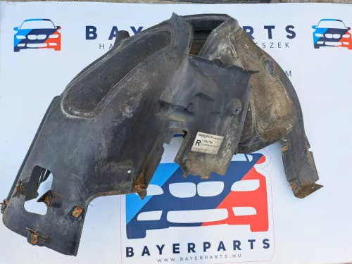 BMW E60 E61 jobb első dobbetét