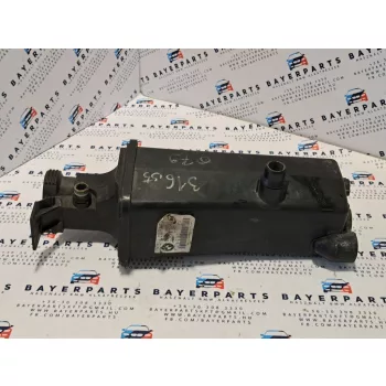   BMW E46 E83 E53 X3 X5 N40 N42 N46 M52 M54 316i 318i 320i 323i 325i 328i 330i  kiegyenlítő tartály - kis hibával 