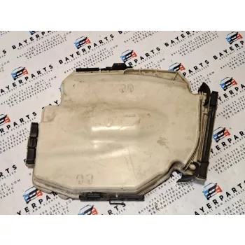   BMW E90 E91 E92 E93 E81 E82 E87 E88 E84 X1 computer elektromos doboz fedél burkolat borítás 