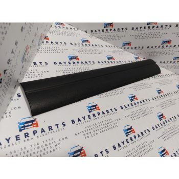 BMW E90 E91 bal jobb első belső fekete küszöb takaró belépő küszöbtakaró borítás   BMW E90 E91 bal jobb első belső fekete küszöb takaró belépő küszöbtakaró borítás