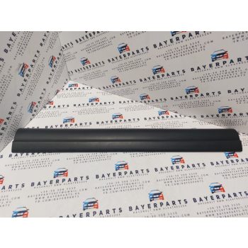 BMW E46 sedan touring fekete bal jobb első belső küszöb takaró küszöbtakaró borítás   BMW E46 sedan touring fekete bal jobb első belső küszöb takaró küszöbtakaró borítás