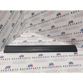 BMW E46 sedan touring fekete bal jobb első belső küszöb takaró küszöbtakaró borítás   BMW E46 sedan touring fekete bal jobb első belső küszöb takaró küszöbtakaró borítás