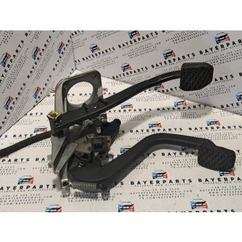   BMW E46 manuális  váltós pedál fékpedál kuplung konzol pedálsor