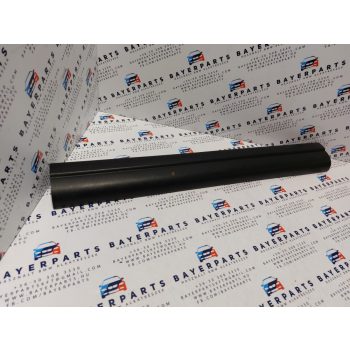 BMW E46 sedan touring fekete bal jobb első belső küszöb takaró küszöbtakaró borítás   BMW E46 sedan touring fekete bal jobb első belső küszöb takaró küszöbtakaró borítás