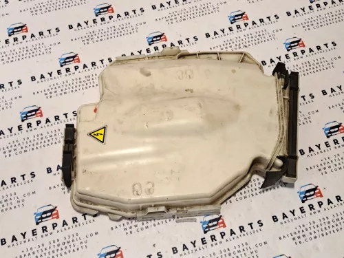 BMW E90 E91 E92 E93 E81 E82 E87 E88 E84 X1 computer elektromos doboz fedél burkolat borítás 
