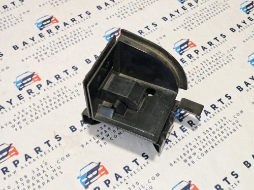 BMW E91 E46 E61 E83 X3 touring csomagtér rolós roló kalaptartó jobb hátsó tartó rögzítő konzol