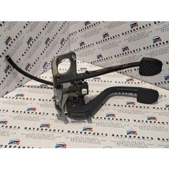   BMW E46 manuális  váltós pedál fékpedál kuplung konzol pedálsor
