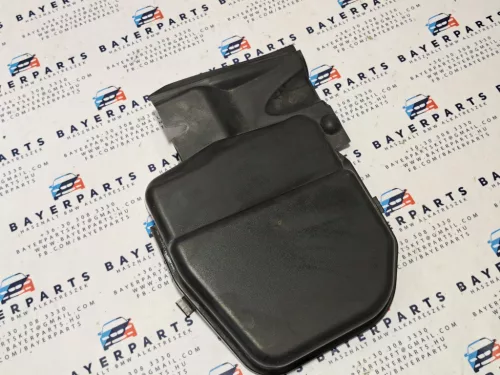 BMW E81 E82 E87 E88 E90 E91 E92 X1 pollenszűrőház felső rész pollen szűrő ház fedél bal kicsi
