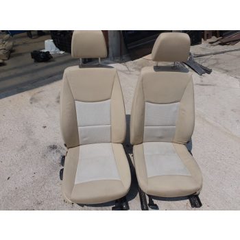 BMW E91 bézs ülésszett ajtókárpittal BMW E91 bézs ülésszett ajtókárpittal