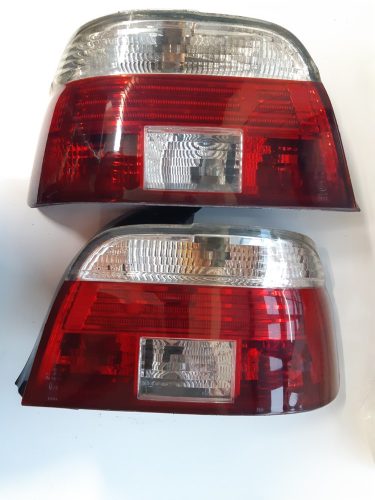 BMW E39 sedan hátsó lámpa pár