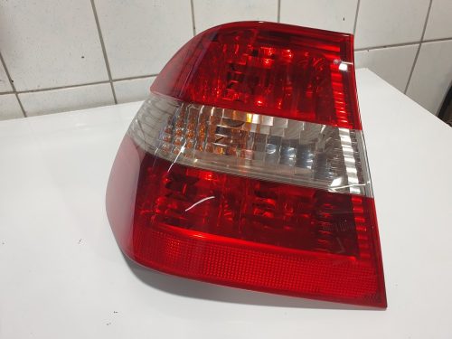 BMW E46 sedan facelift bal hátsó lámpa 