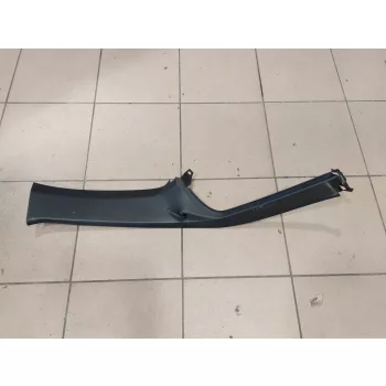   BMW E39 touring jobb hátsó fekete D oszloptakaró oszlop takaró