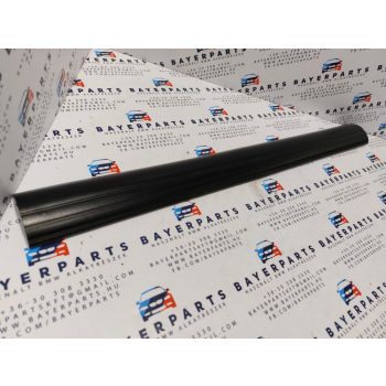 BMW E39 sedan touring fekete bal jobb első küszöb takaró küszöbtakaró borítás   BMW E39 sedan touring fekete bal jobb első küszöb takaró küszöbtakaró borítás
