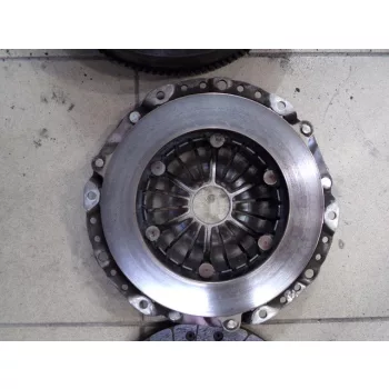   BMW E46 316 318 316i 318i M43 kettőstömegű lendkerék kuplung szett