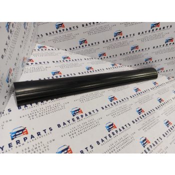 BMW E39 sedan touring fekete bal jobb első küszöb takaró küszöbtakaró borítás   BMW E39 sedan touring fekete bal jobb első küszöb takaró küszöbtakaró borítás