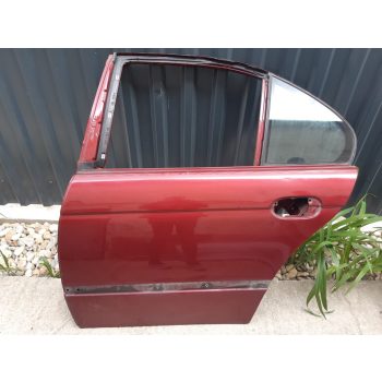 BMW E39 sedan calypso-rot bal hátsó ajtó BMW E39 sedan calypso-rot bal hátsó ajtó