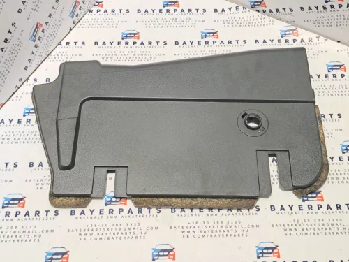 BMW E39 fekete kesztyűtartó alatti lábtér burkolat borítás