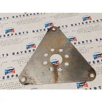   BMW E36 E46 E34 E39 E60 E38 E65 X3 X5 Z3 Z4 320i 323i 325i 328i 330i stb M50 M52 M54 motor automata váltó közti lemez alátét közdarab háromszög