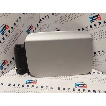   BMW E90 E91 sedan touring ezüst titansilber titansilver tankajtó tank fedél tankfedél ajtó