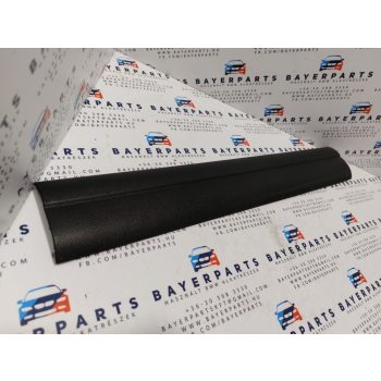 BMW E90 E91 bal jobb első belső fekete küszöb takaró belépő küszöbtakaró borítás   BMW E90 E91 bal jobb első belső fekete küszöb takaró belépő küszöbtakaró borítás